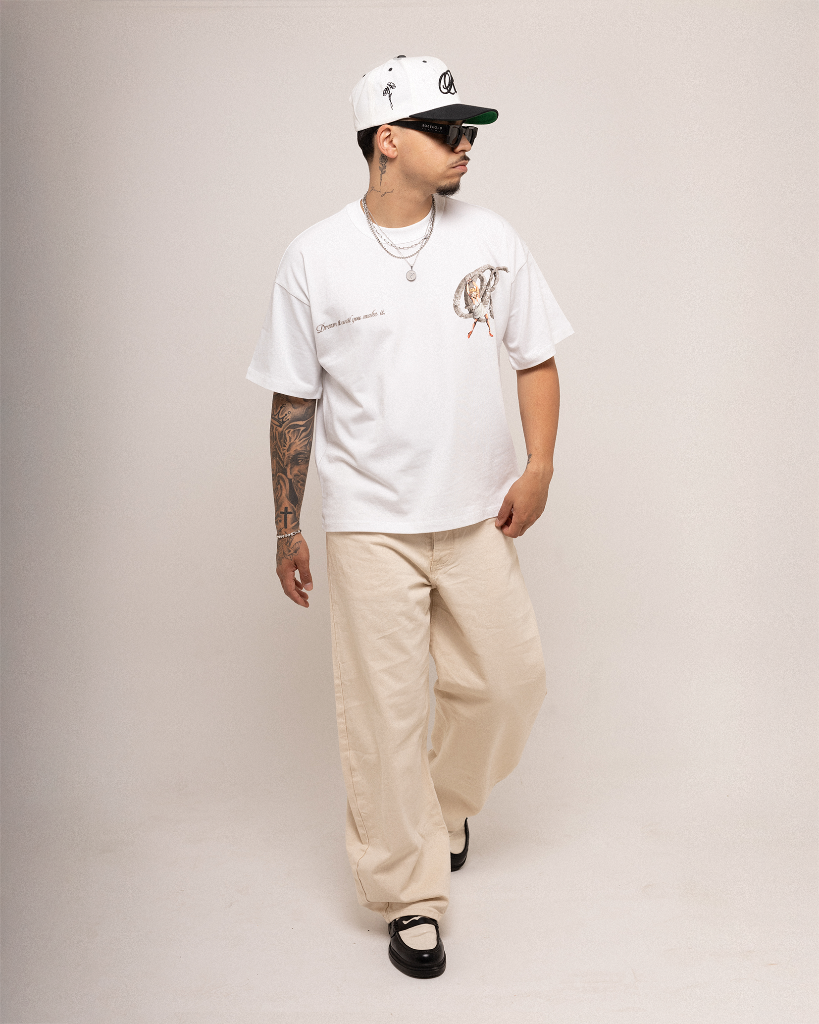 HANGING ON DREAMS T-SHIRT