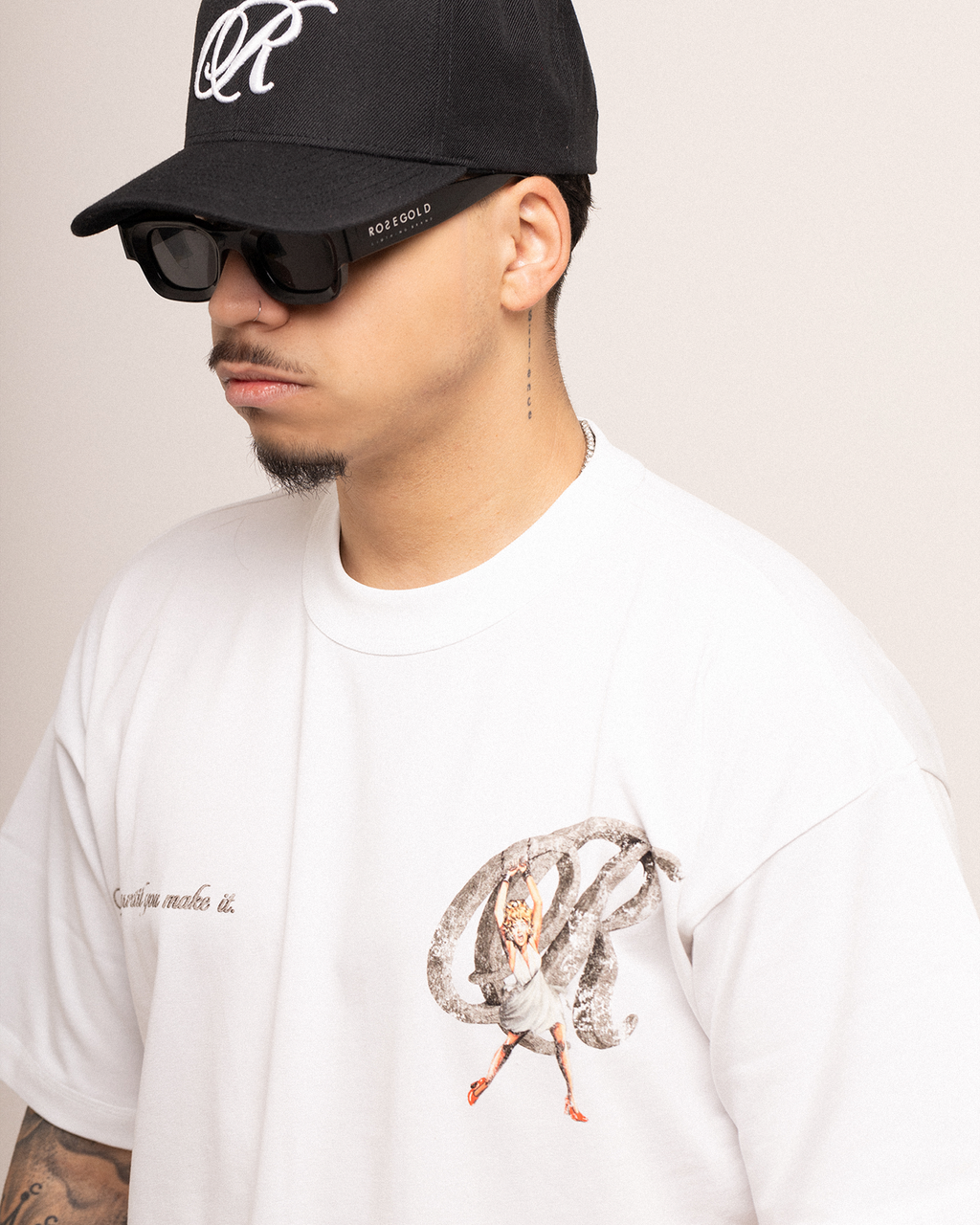 HANGING ON DREAMS T-SHIRT