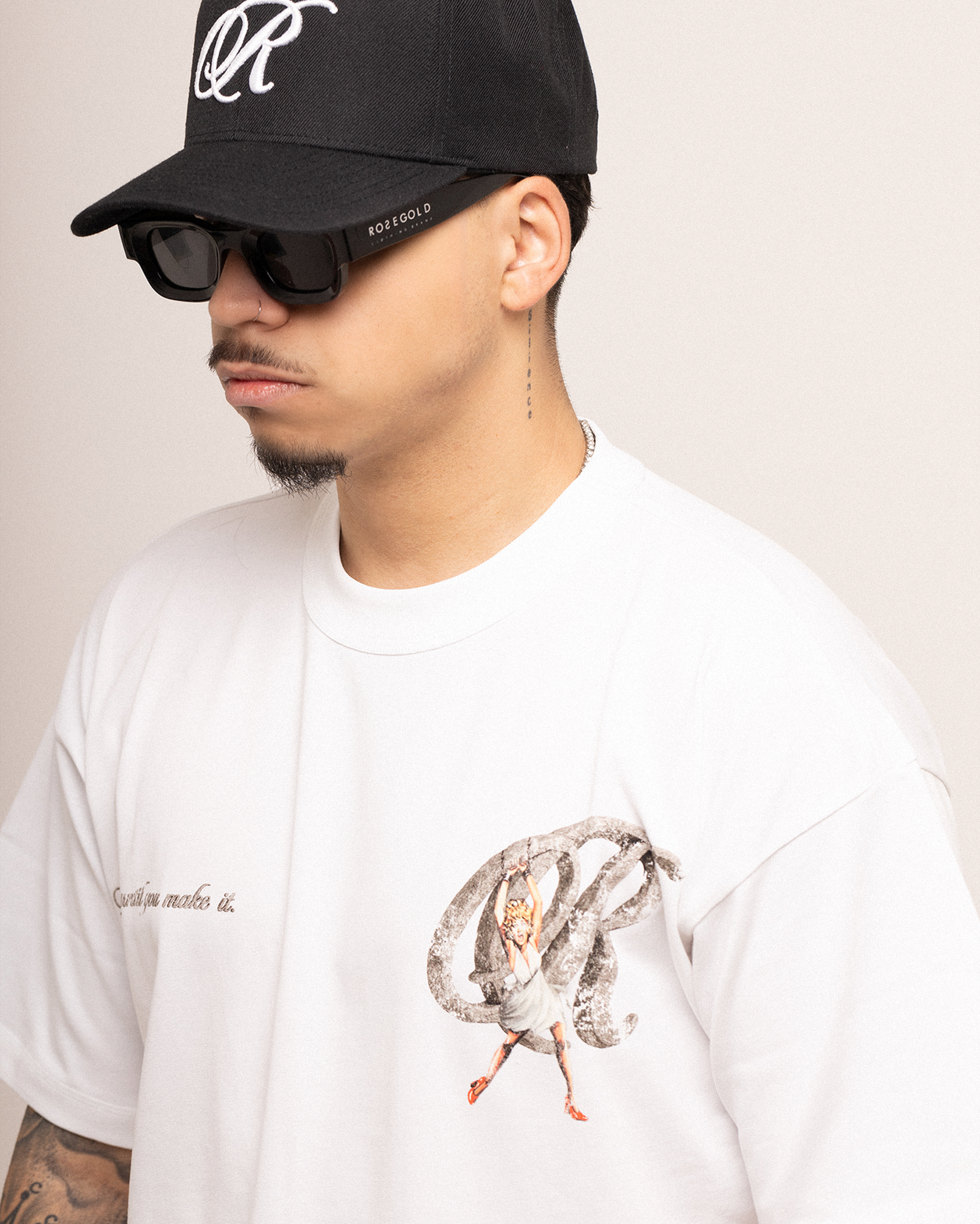 HANGING ON DREAMS T-SHIRT