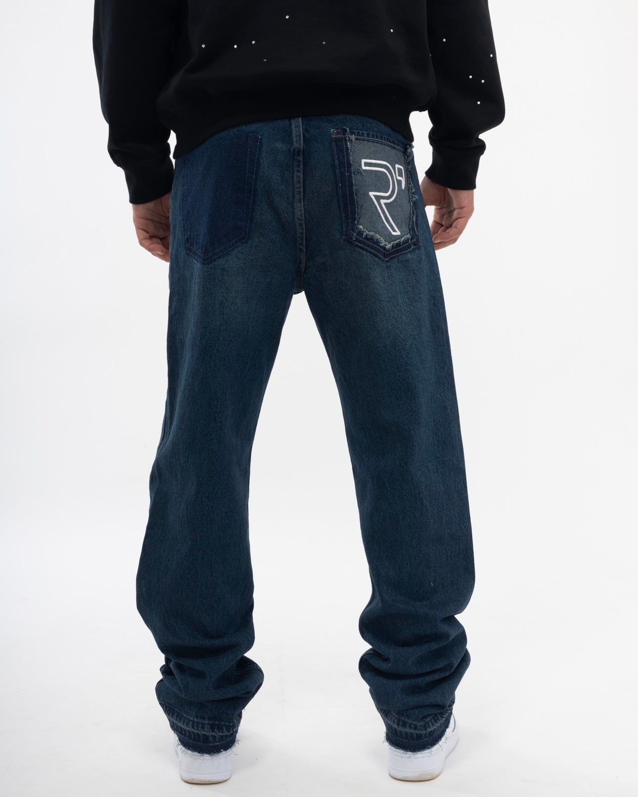 MISSING POCKET JEANS